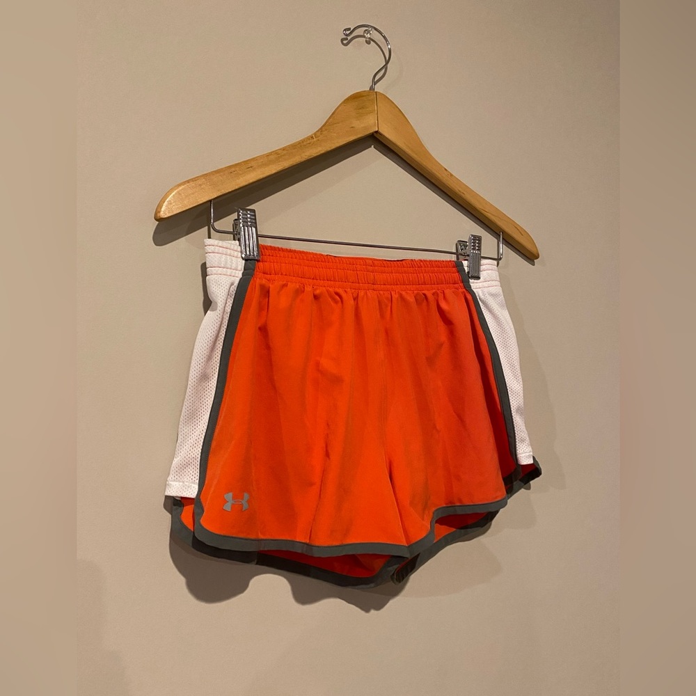 UNDER ARMOUR SHORTS- SMALL